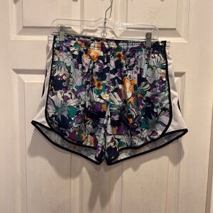 Nike Dri Fit‎ Tempo Running Shorts Floral Print Girls XL+ Lined Activewear